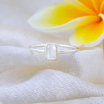 Load image into Gallery viewer, Natural Pearl Cabochon Ring