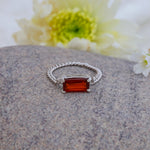 Load image into Gallery viewer, Natural Garnet Baguette Ring