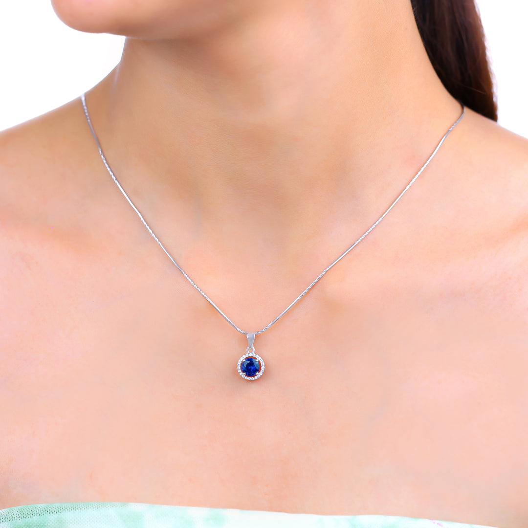 Aura Round Pendant (Rhodium Plated)
