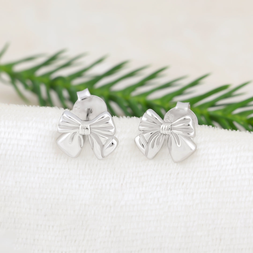 Bow Studs (Rhodium Plated)
