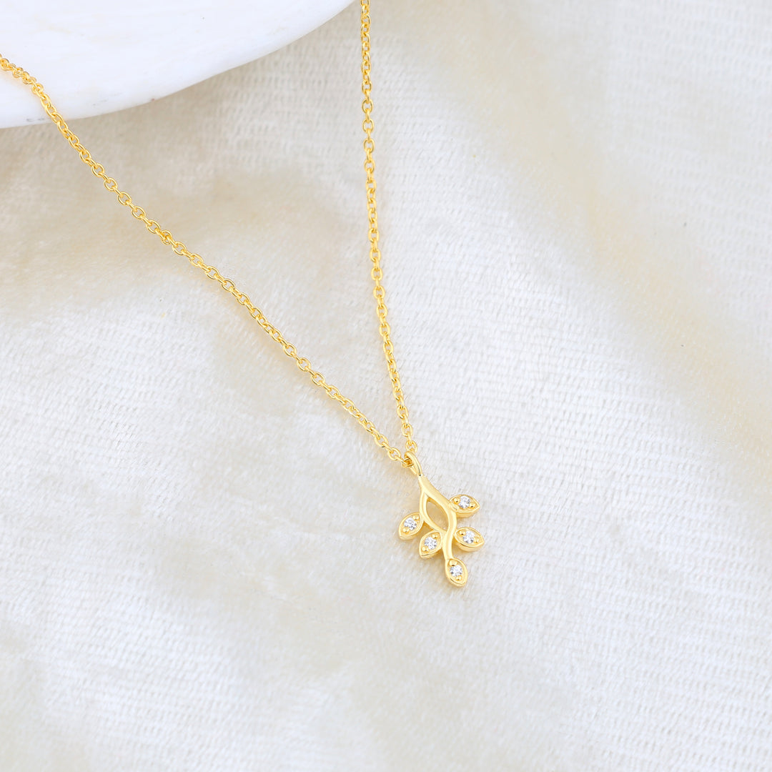 Leaflet Charm Necklace (Gold Plated)