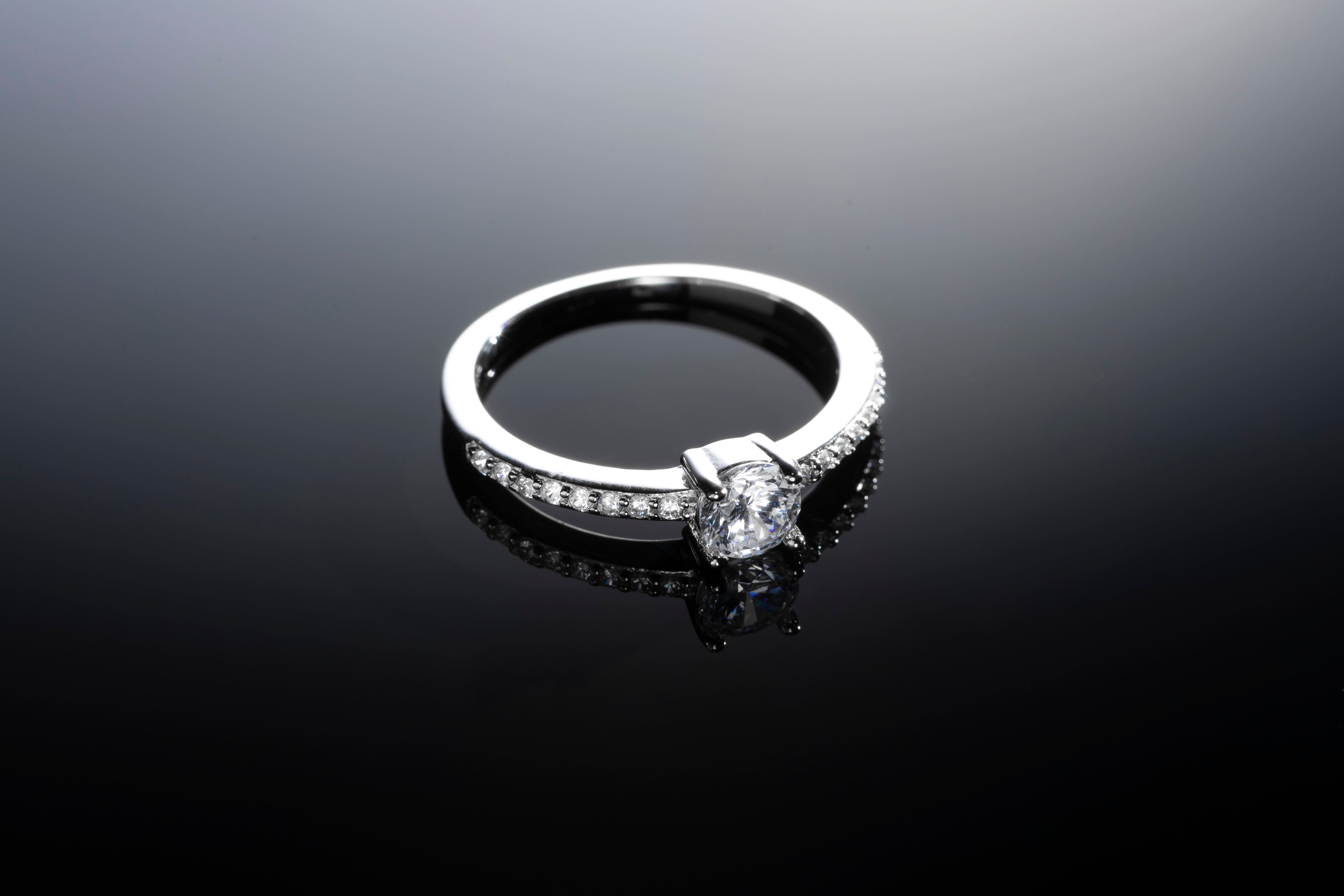 Understanding the Different Silver Purities: 925 vs. 999 in Indian Jewellery